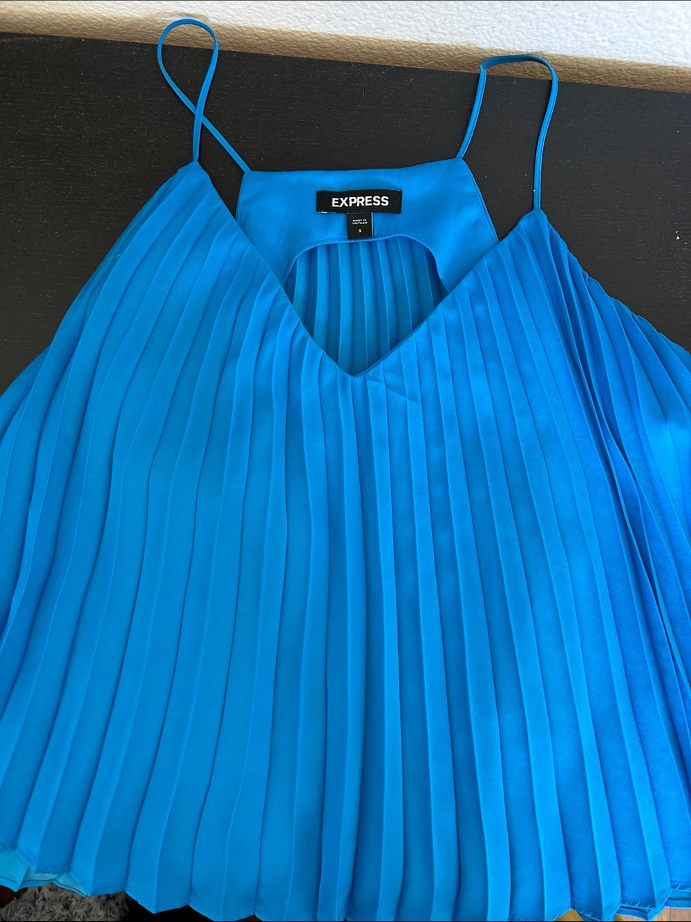 Express Pleated Spaghetti-Strap Cami in Turquoise Blue
